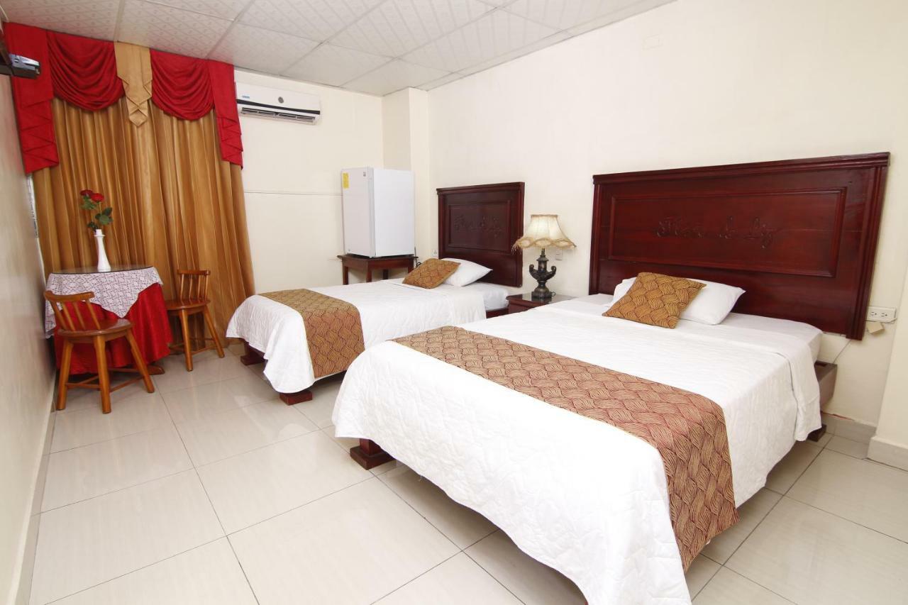 Hotel Flor De Liz Guayaquil Exterior photo